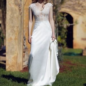 New Mia Solano Wedding Dress